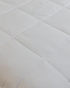 WHITE Hotel All-season Duvet