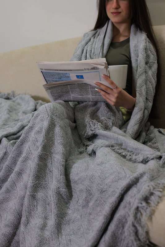 SILVER DIAMOND Jacquard Throw Blanket