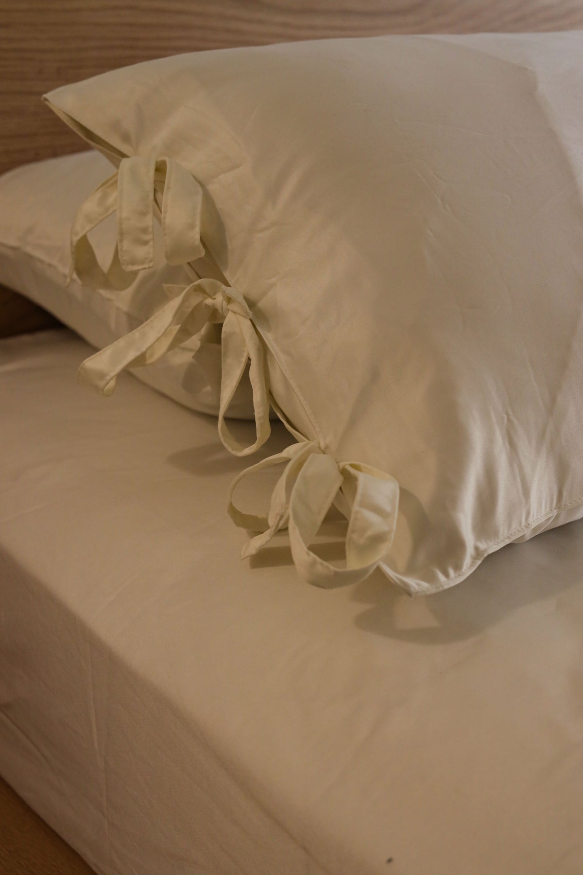 RIBBONELLE CREAM silky cotton bedsheet