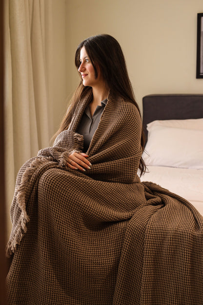 CARAMEL KNOTS Cotton Throw Blanket