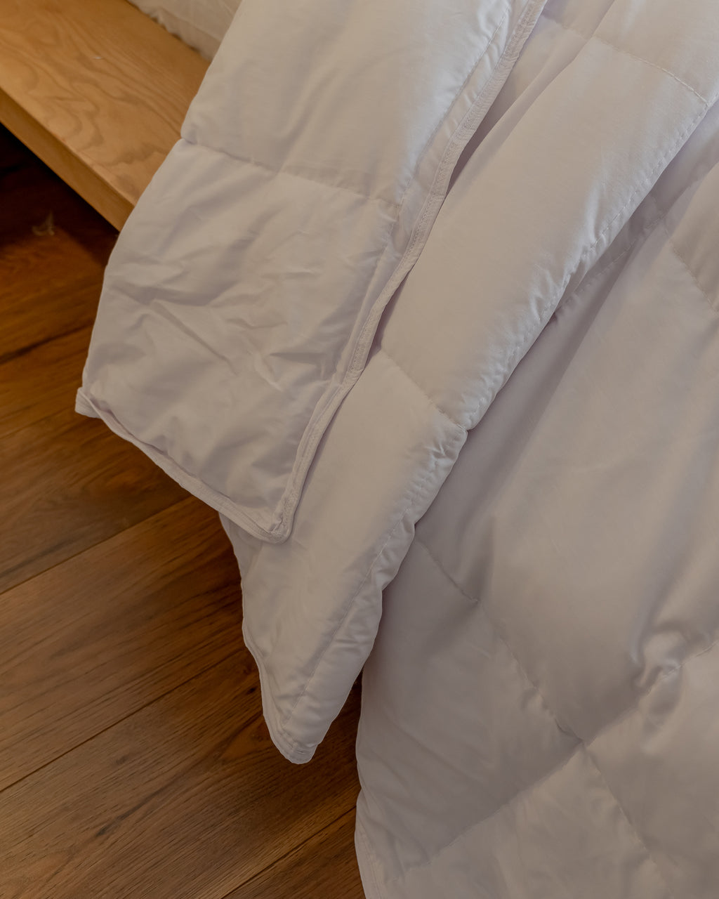 WHITE Hotel Lightweight Duvet