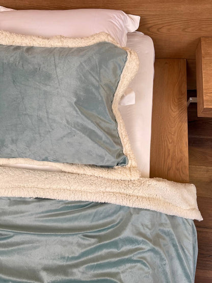 Mint Velvet Lamb Wool Blanket