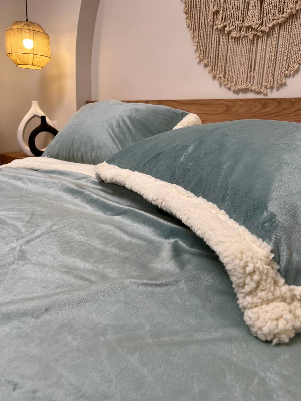 Mint Velvet Lamb Wool Blanket
