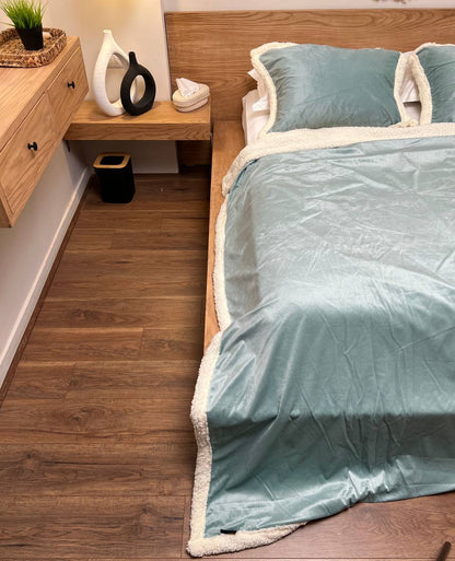 Mint Velvet Lamb Wool Blanket