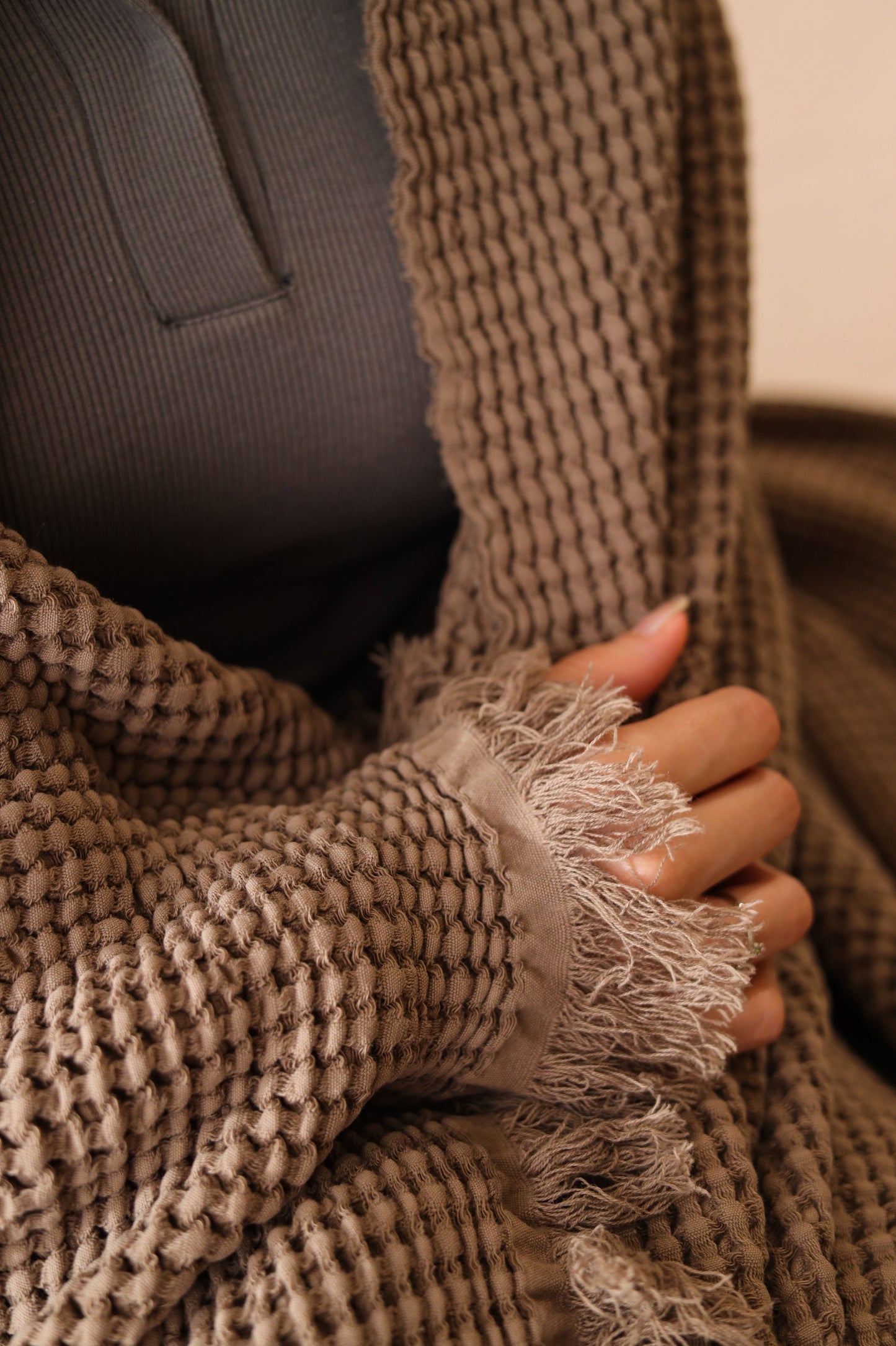 CARAMEL KNOTS Cotton Throw Blanket