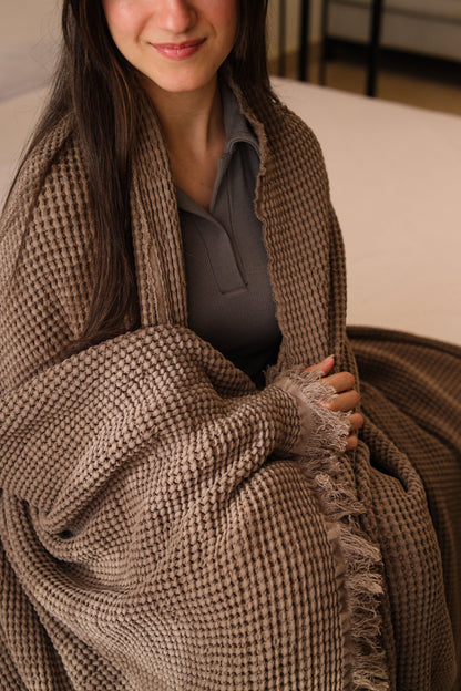 CARAMEL KNOTS Cotton Throw Blanket