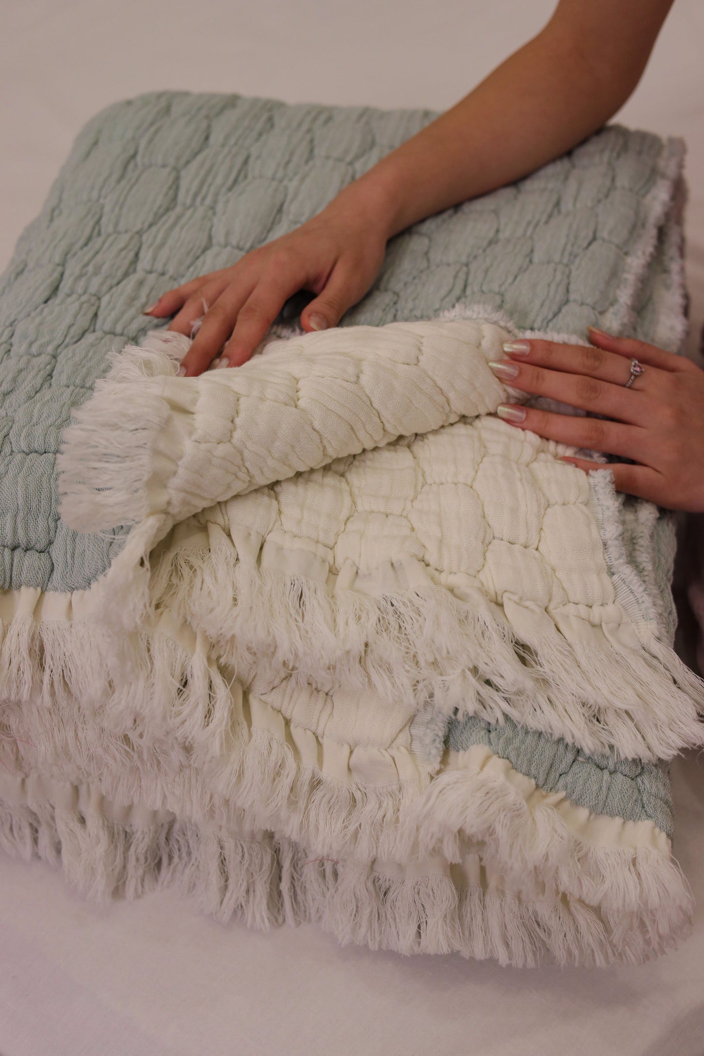 PISTACHIO PUFFY Muslin Cotton Throw Blanket