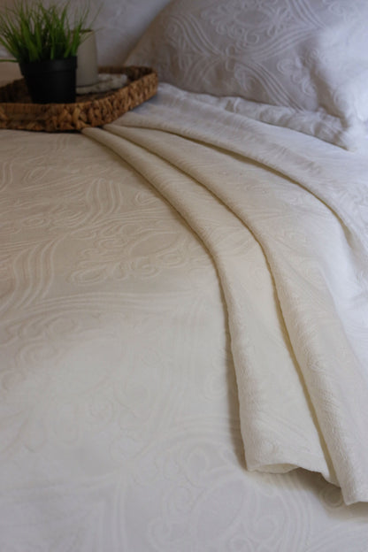 RIWAQ chenille bridal set