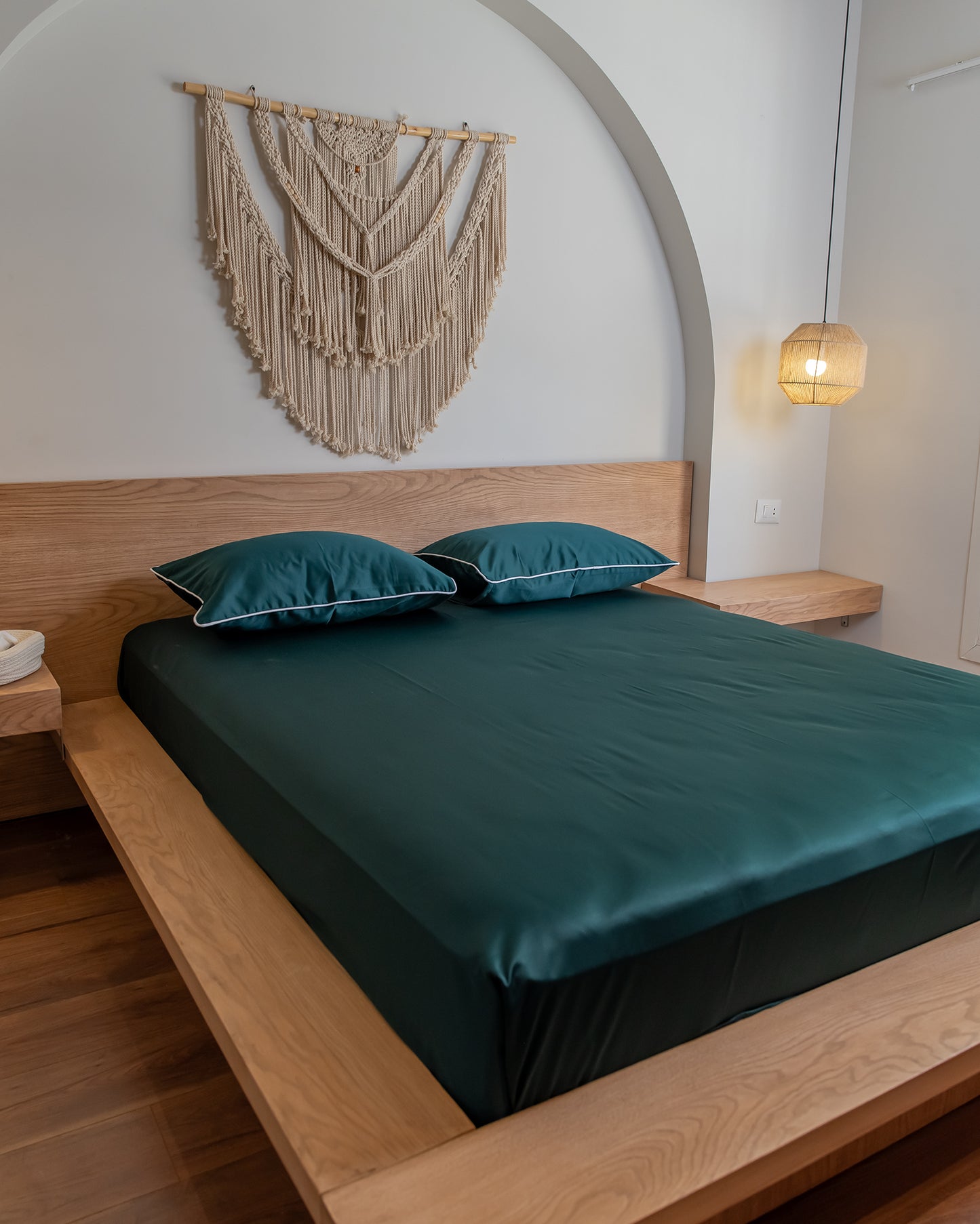 EMERALD cordon silky cotton bedsheet