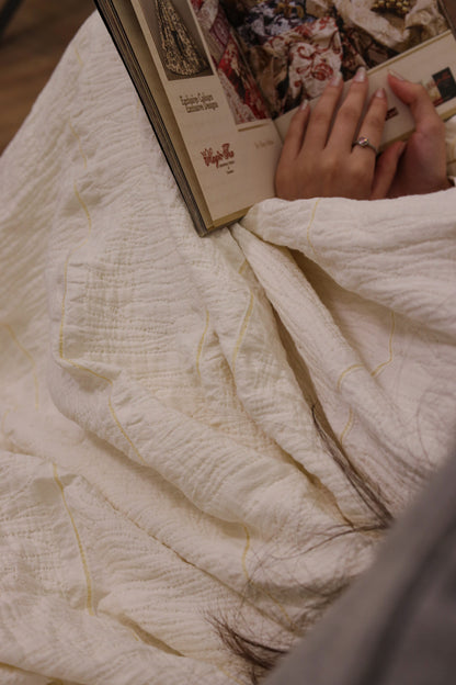 WHITE PALACE Crinkle Cotton Throw Blanket