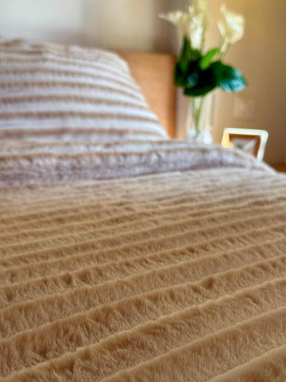 HONEYCOMB Flow Fur Duvet