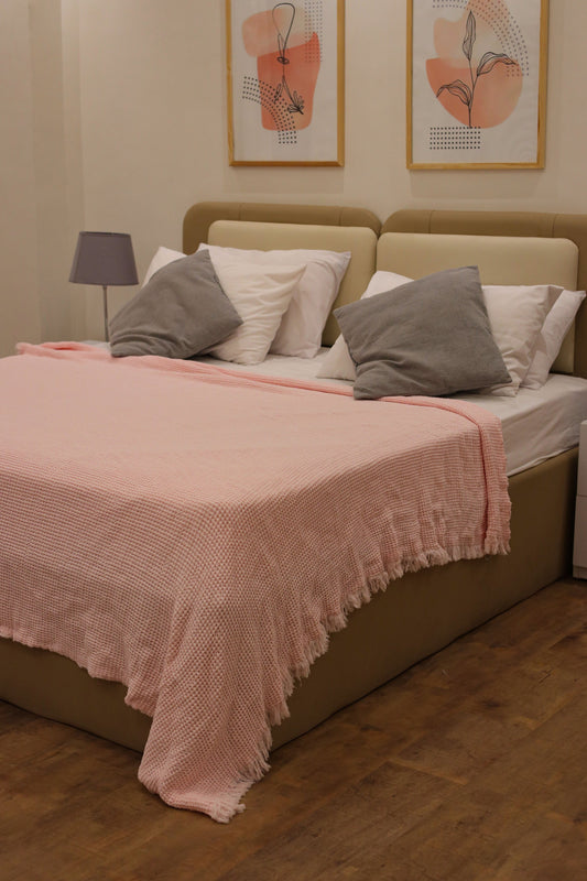 ROSY KNOTS Cotton Throw Blanket