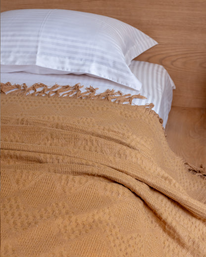 BISCUIT Becca Cotton Throw Blanket