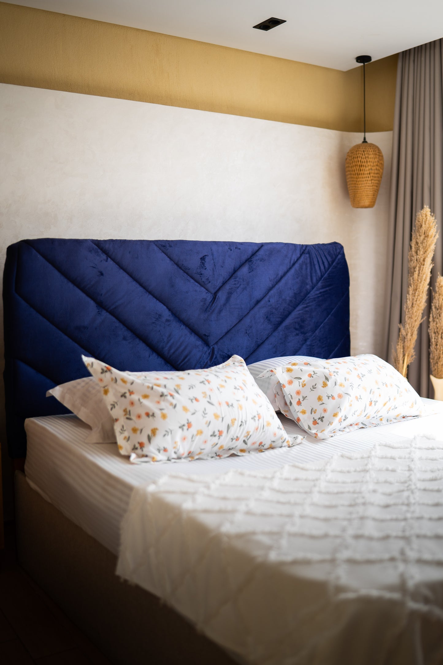 V-LINE Headboard Cover