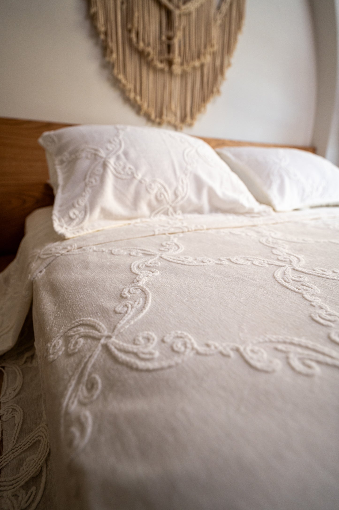 ARABELLA chenille bridal set