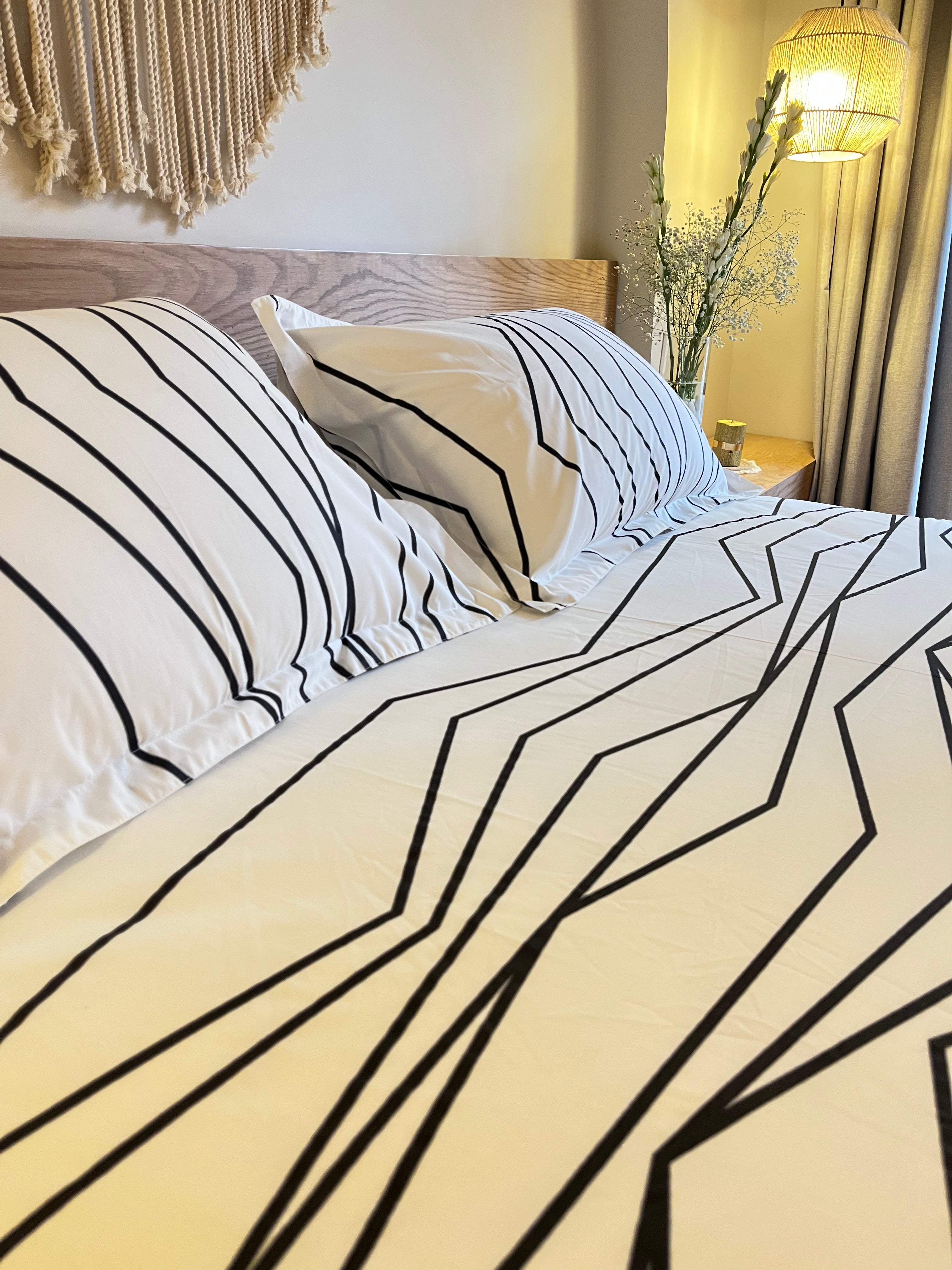 ENDLESS cotton bedsheet