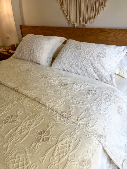 MARRAKESH chenille bridal set