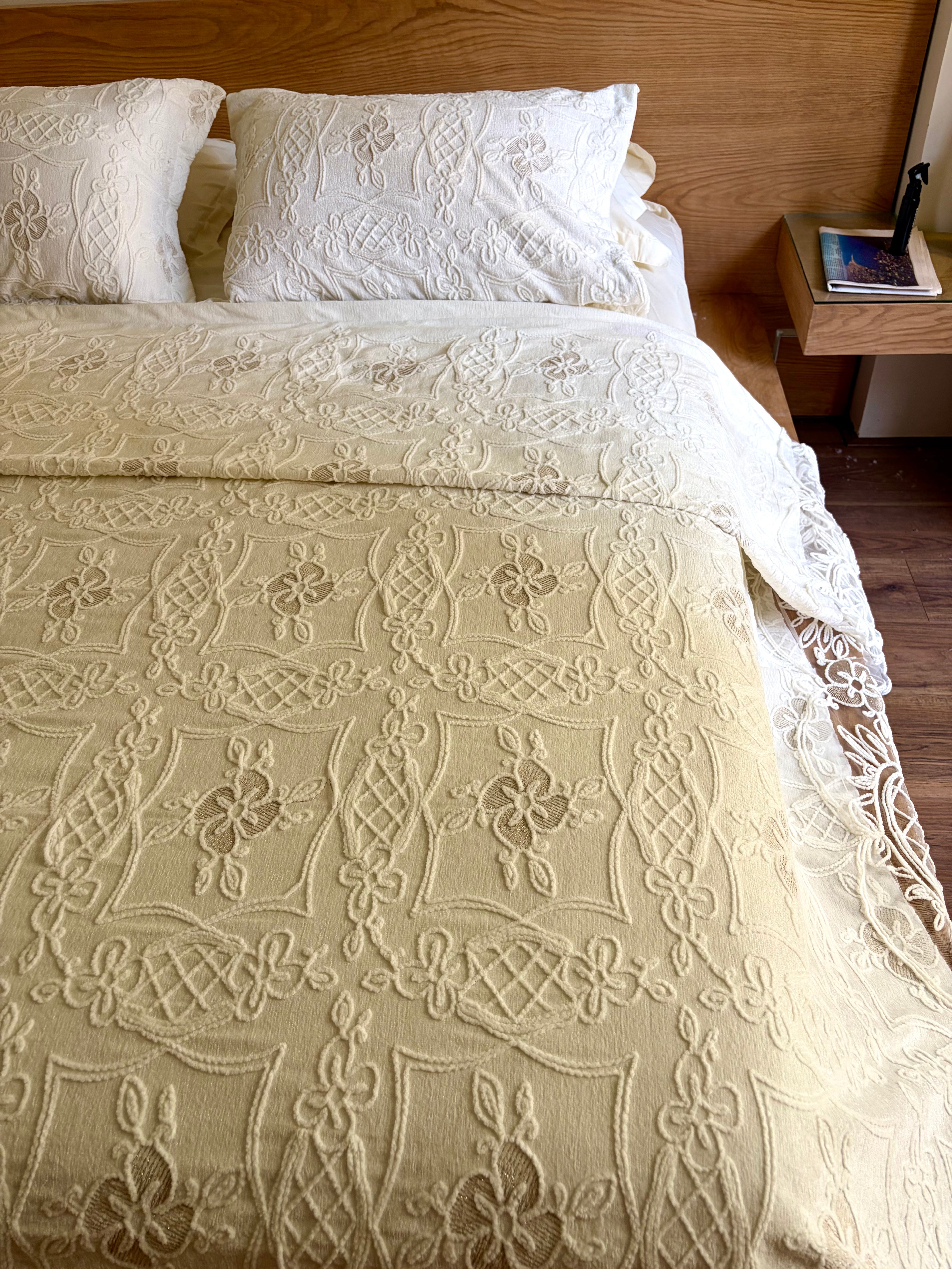 MARRAKESH chenille bridal set