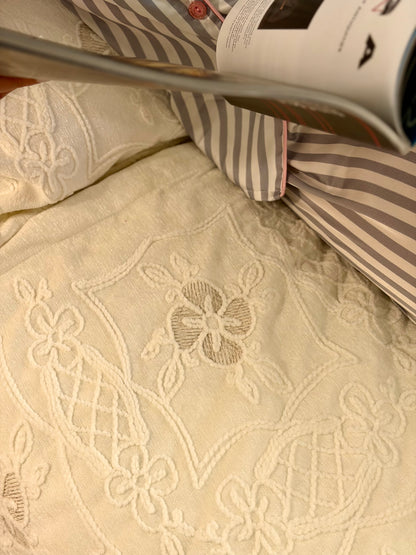 MARRAKESH chenille bridal set