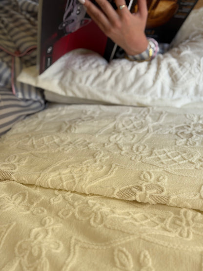 MARRAKESH chenille bridal set