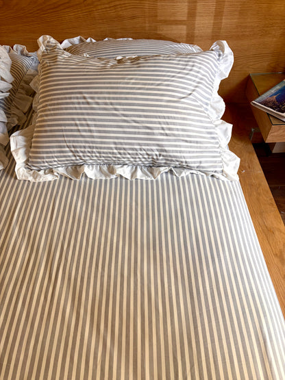 CLOUD RUFFLES cotton bedsheet