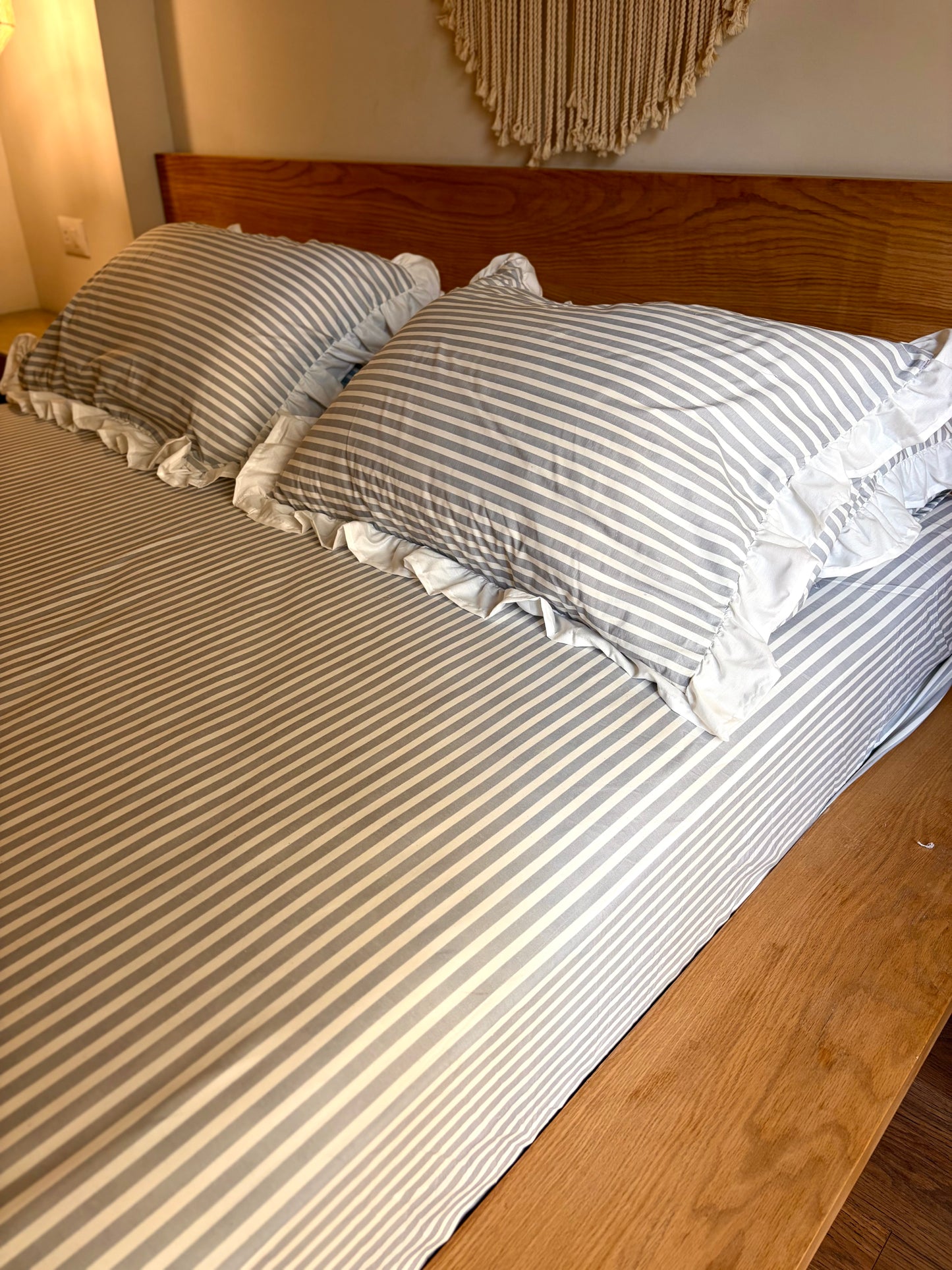 CLOUD RUFFLES cotton bedsheet