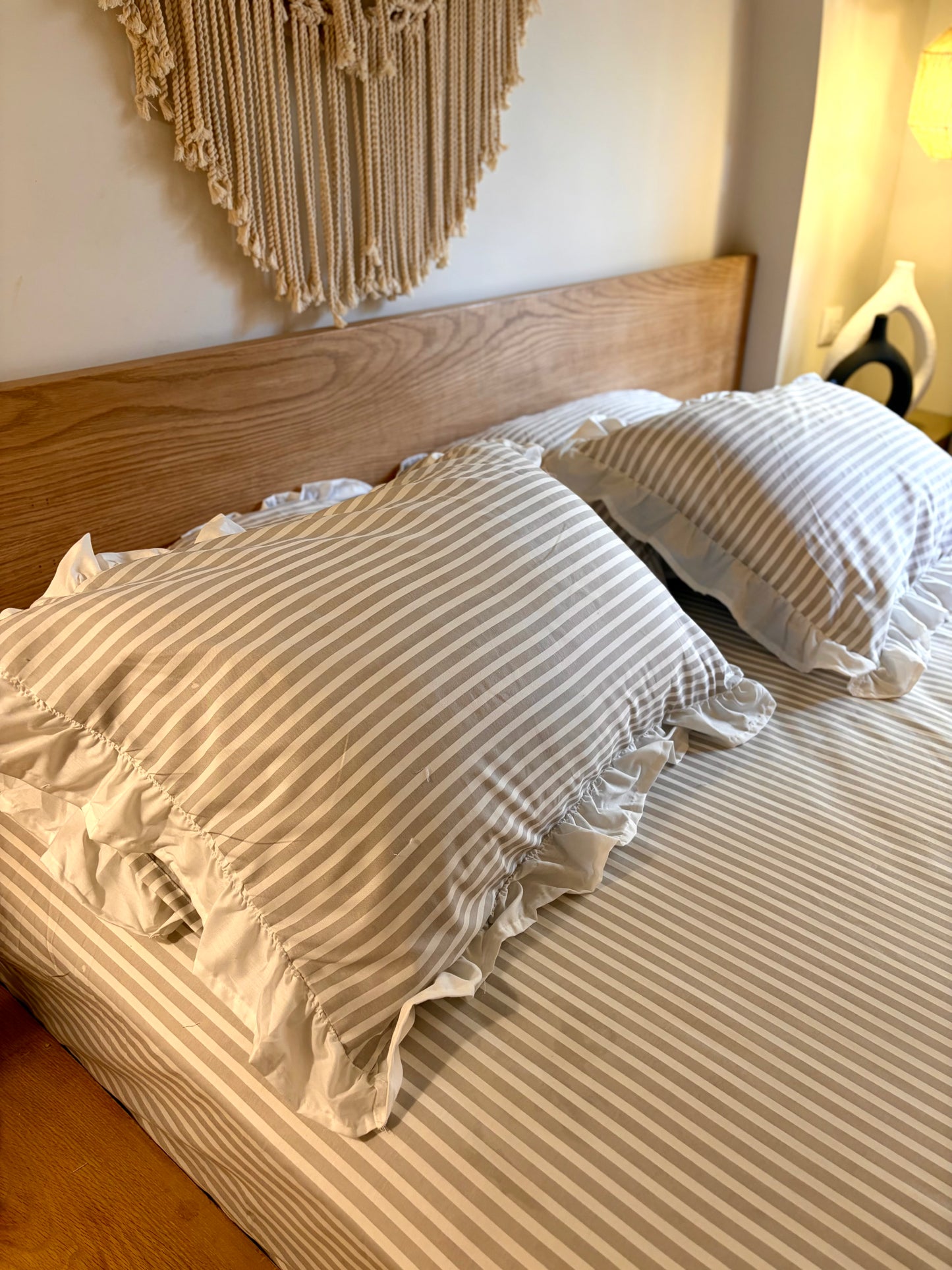 CHAMPAGNE RUFFLES cotton bedsheet