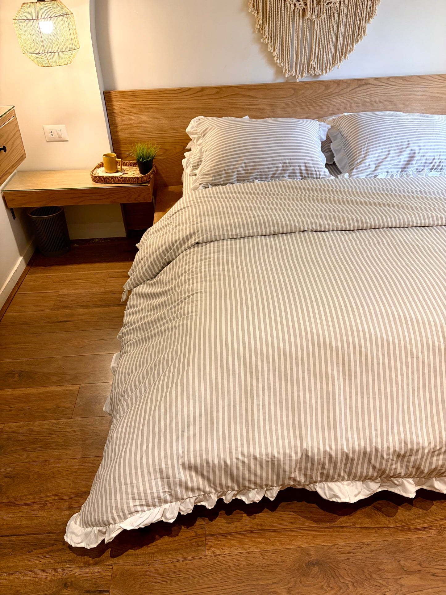 CHAMPAGNE RUFFLES cotton duvet cover