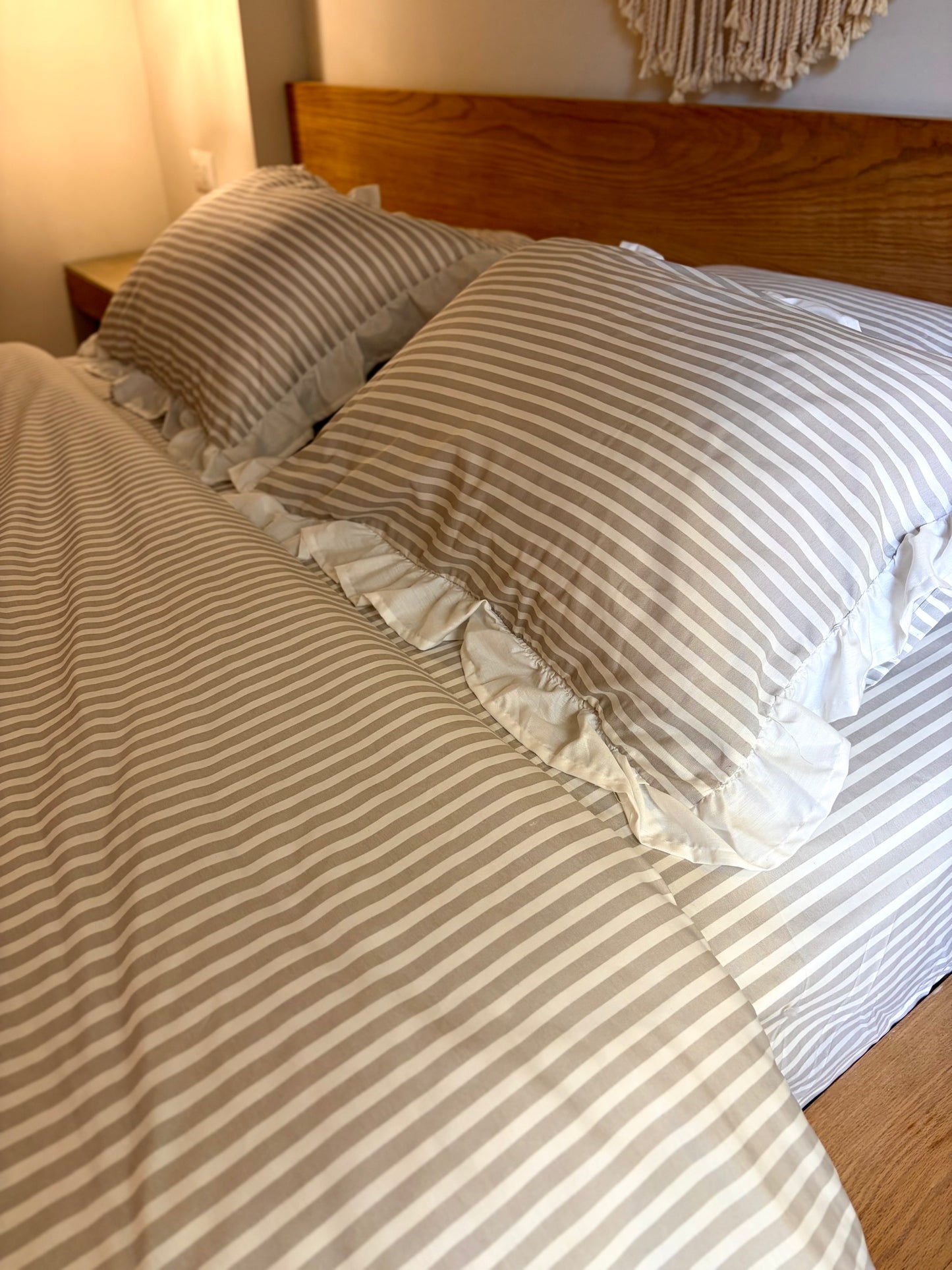 CHAMPAGNE RUFFLES cotton duvet cover
