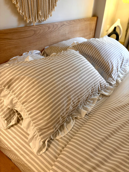 CHAMPAGNE RUFFLES cotton duvet cover