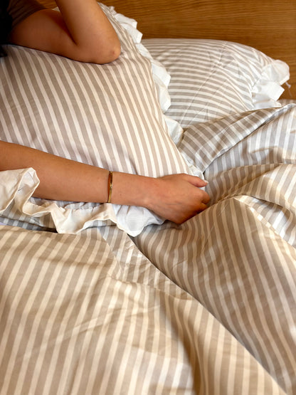 CHAMPAGNE RUFFLES cotton duvet cover