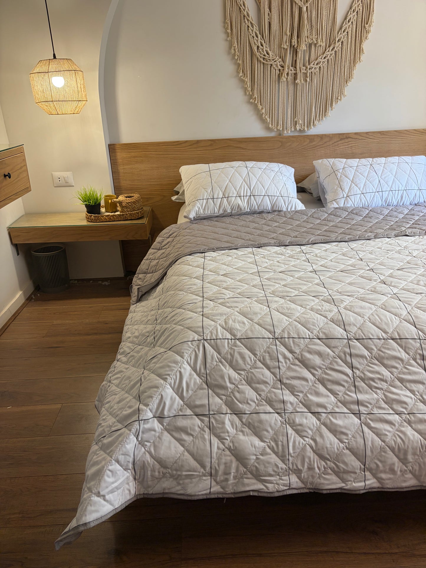 GREY LINEA Quilt
