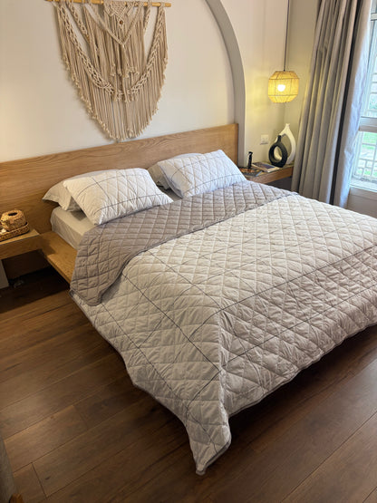 GREY LINEA Quilt