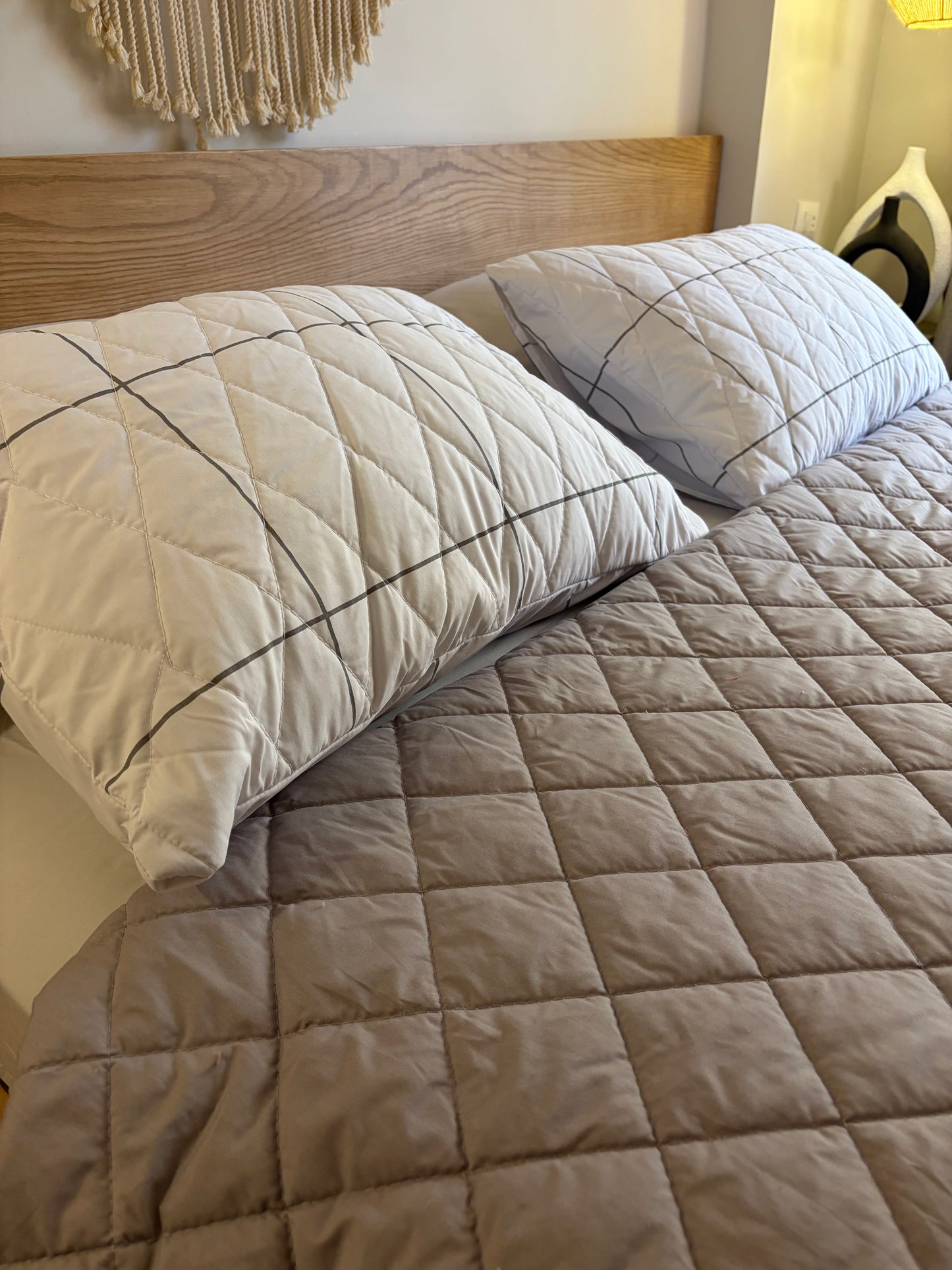 GREY LINEA Quilt