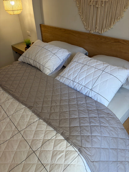GREY LINEA Quilt
