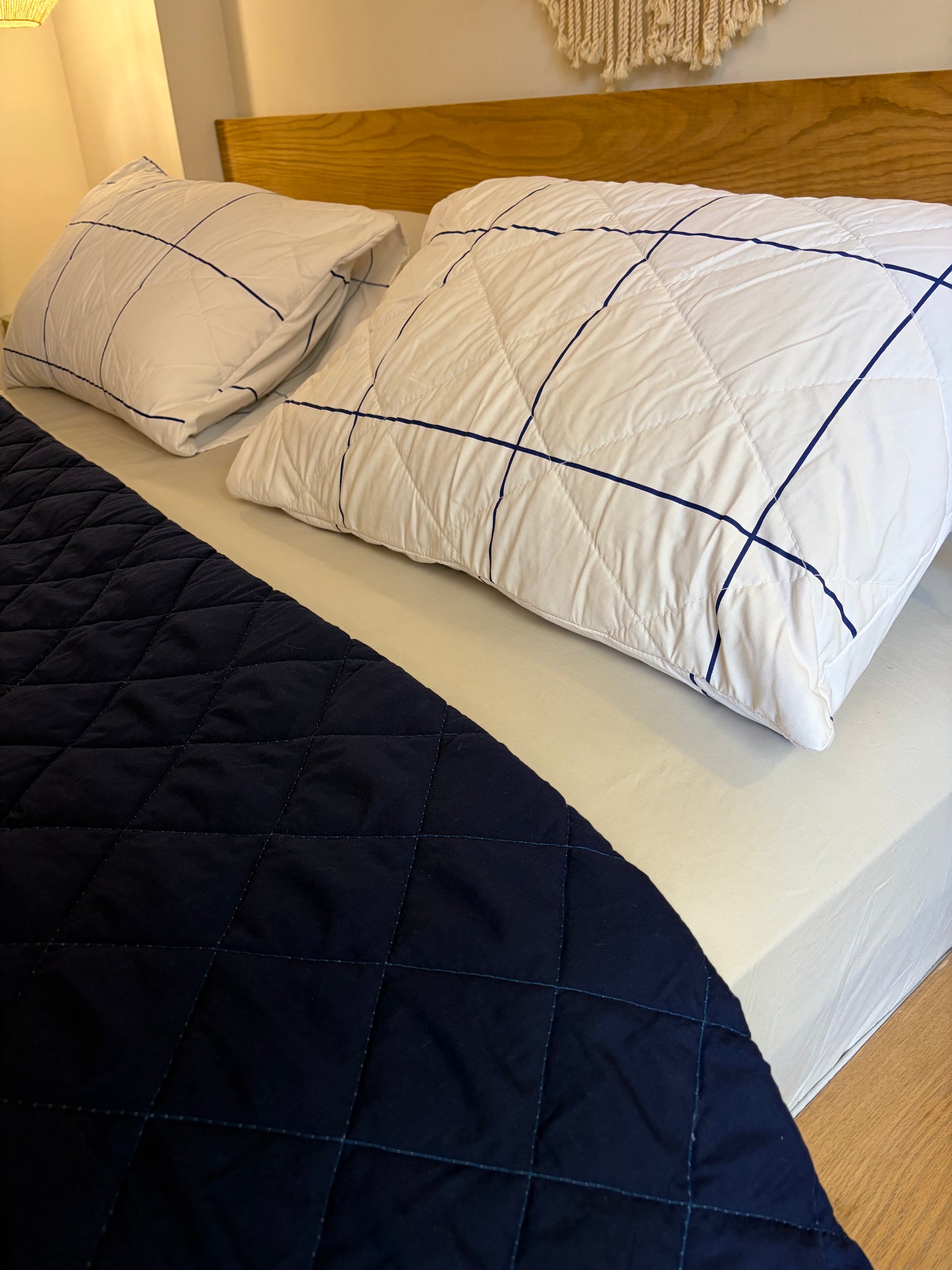 BLACK LINEA Quilt