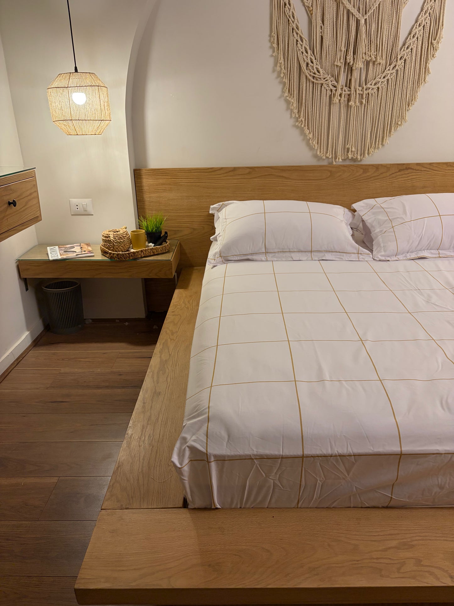 YELLOW LINEA cotton bedsheet