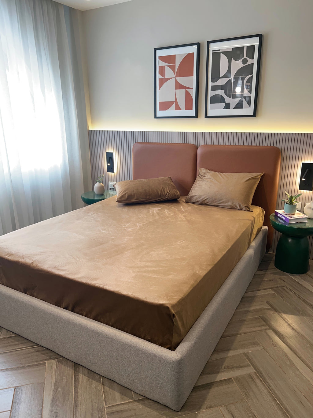 BISCUIT Plain Velvet Bedsheet
