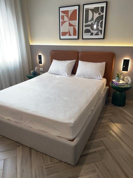 WHITE velvet bedsheet