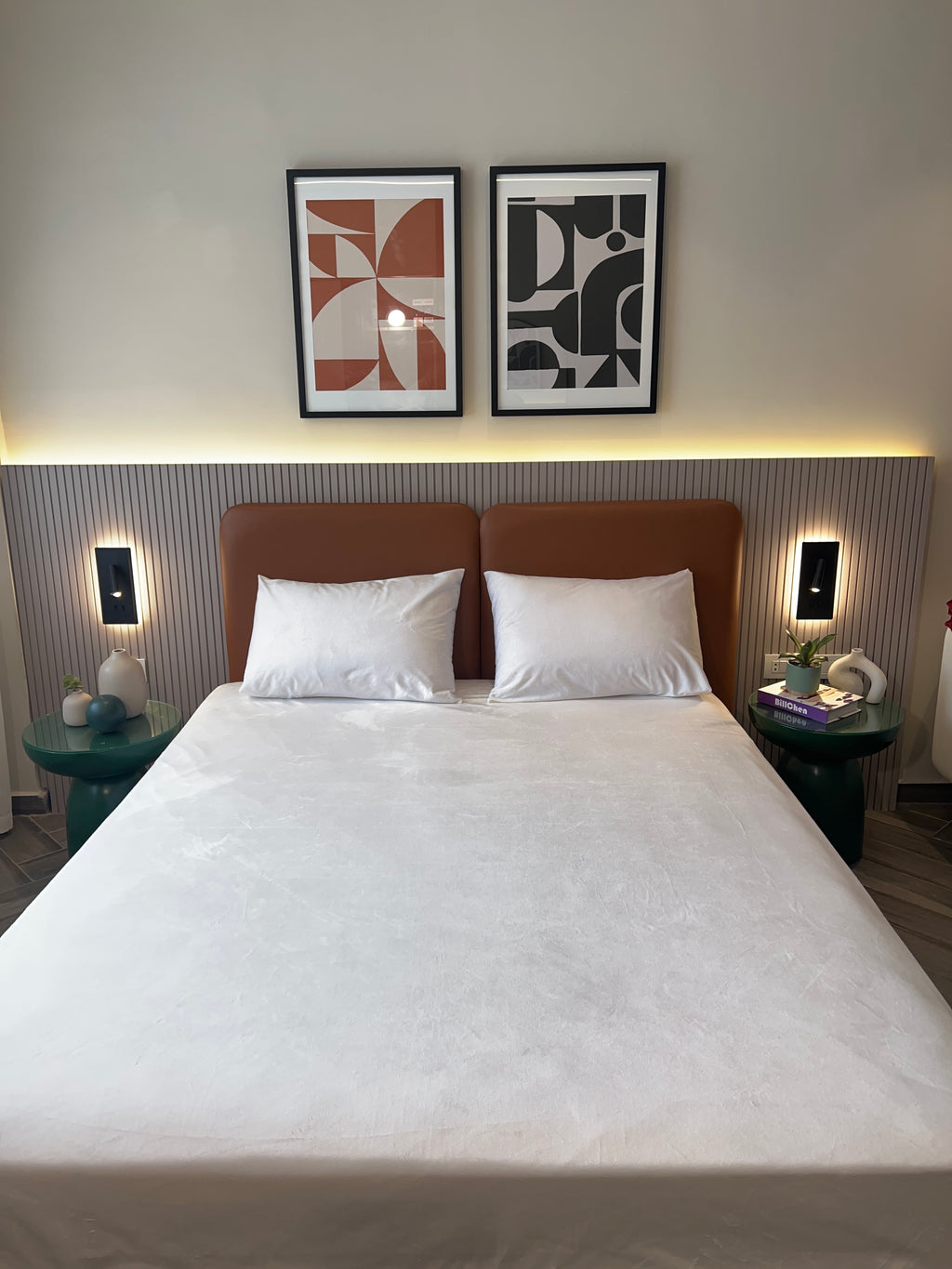 WHITE Plain Velvet Bedsheet