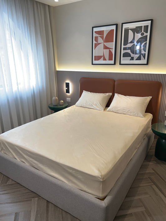 CREAM velvet bedsheet