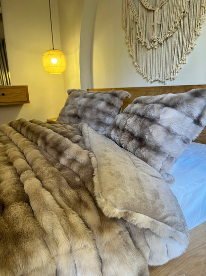 LATTE Bubbles Fur Duvet