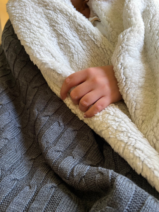 SMOKEY WOOL Knitted Cotton Throw Blanket