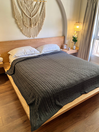 SMOKEY Knitted Cotton Throw Blanket