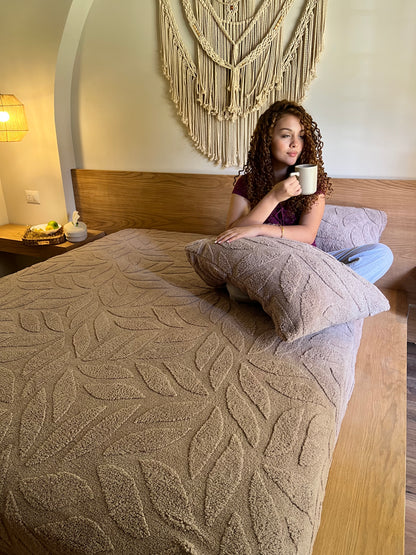 KARMA Floral Velvet Bedsheet