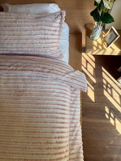 COTTON CANDY Flow Fur Duvet