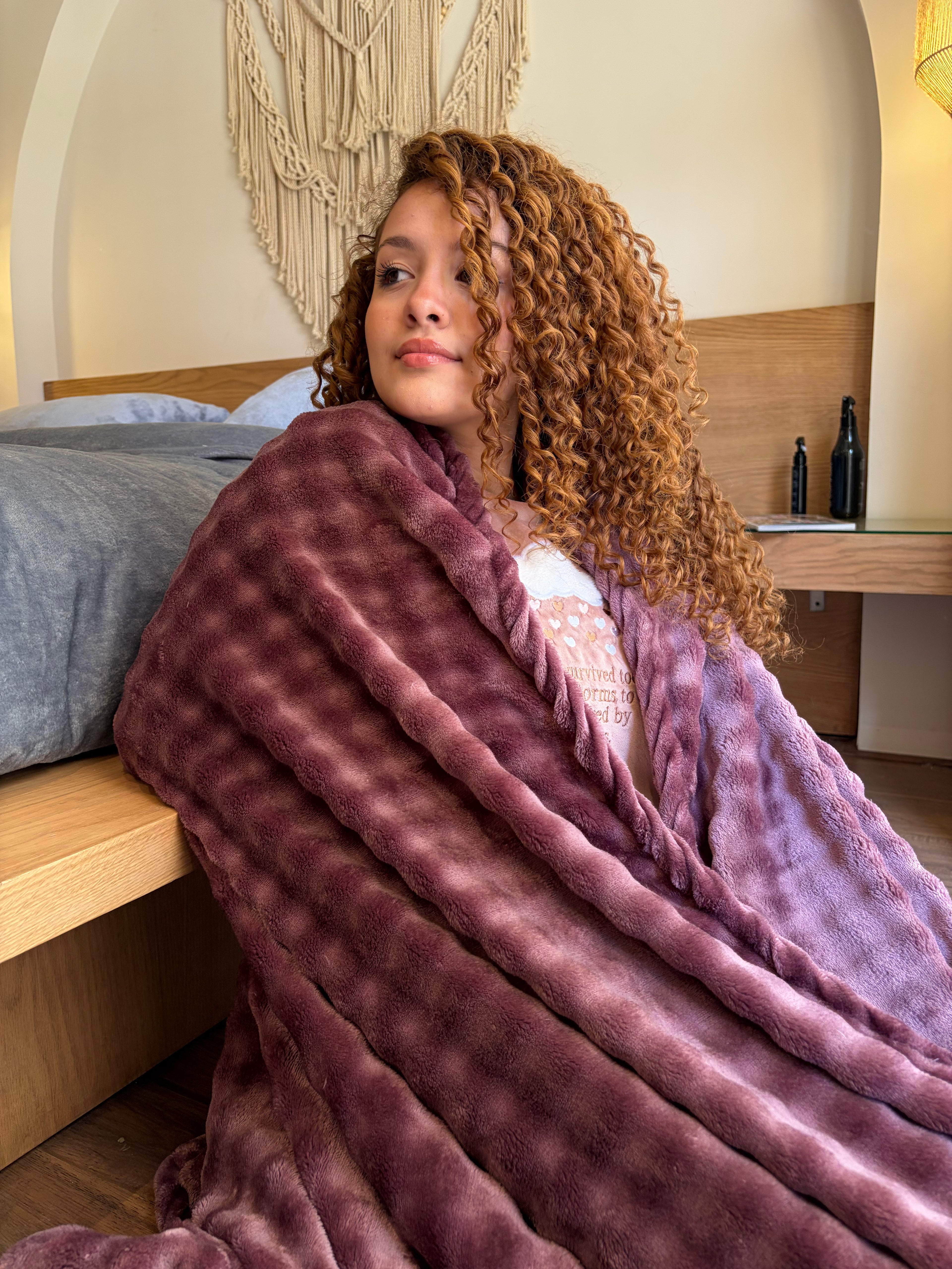 ROYAL PLUM Bubbles Blanket