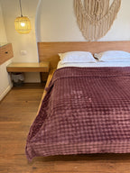 ROYAL PLUM Bubbles Blanket