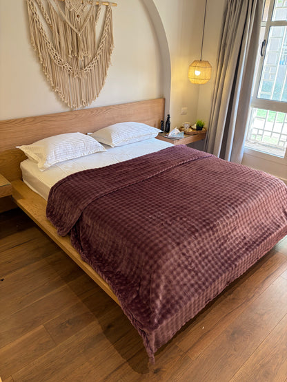 ROYAL PLUM Bubbles Blanket