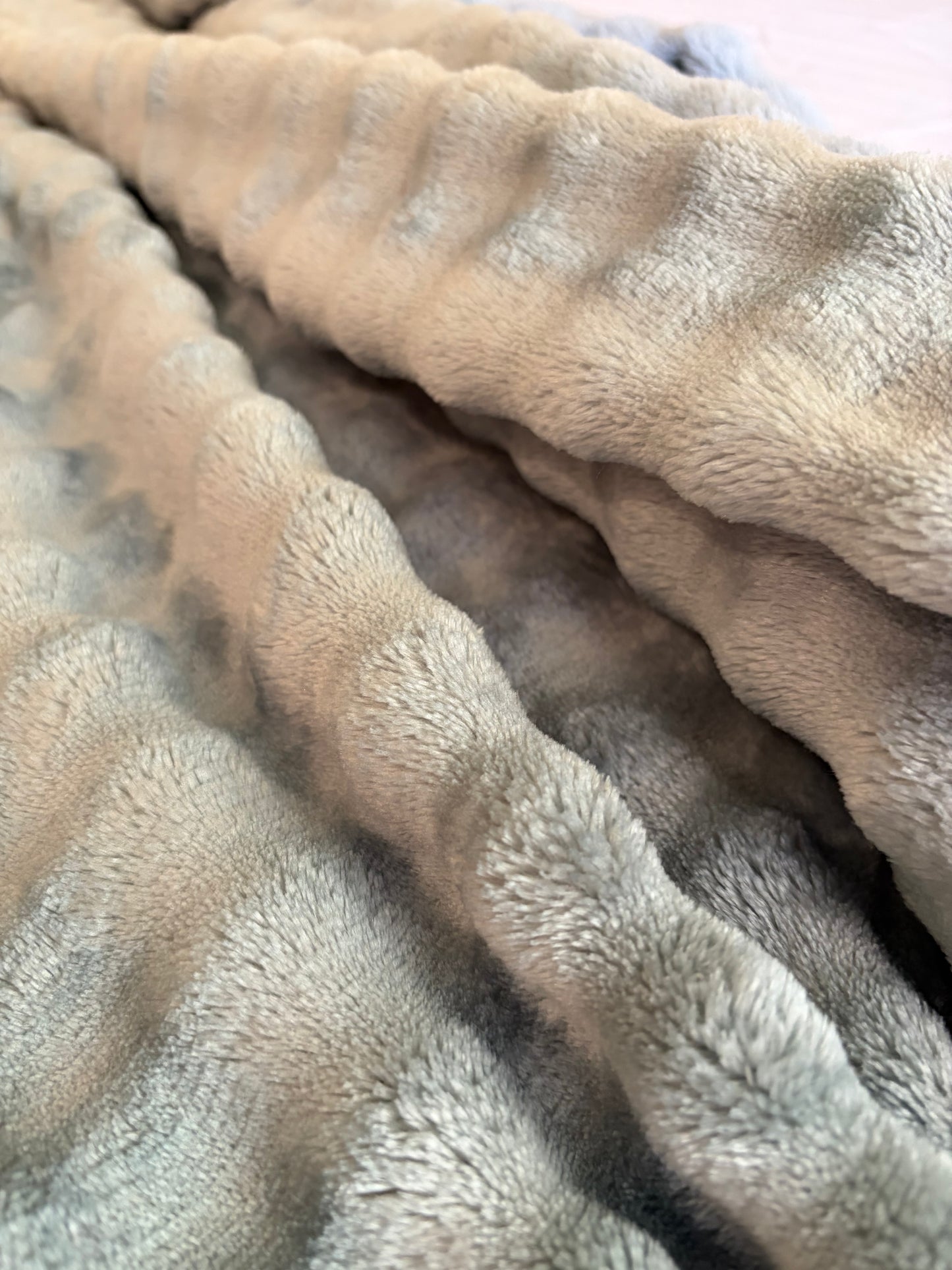 BREEZE Bubbles Blanket